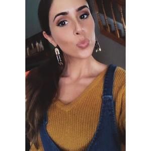 Meet your Posher, Jeana